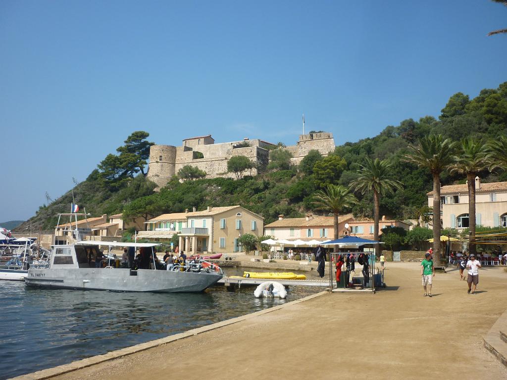 2012_Sailing_in_France (88).JPG